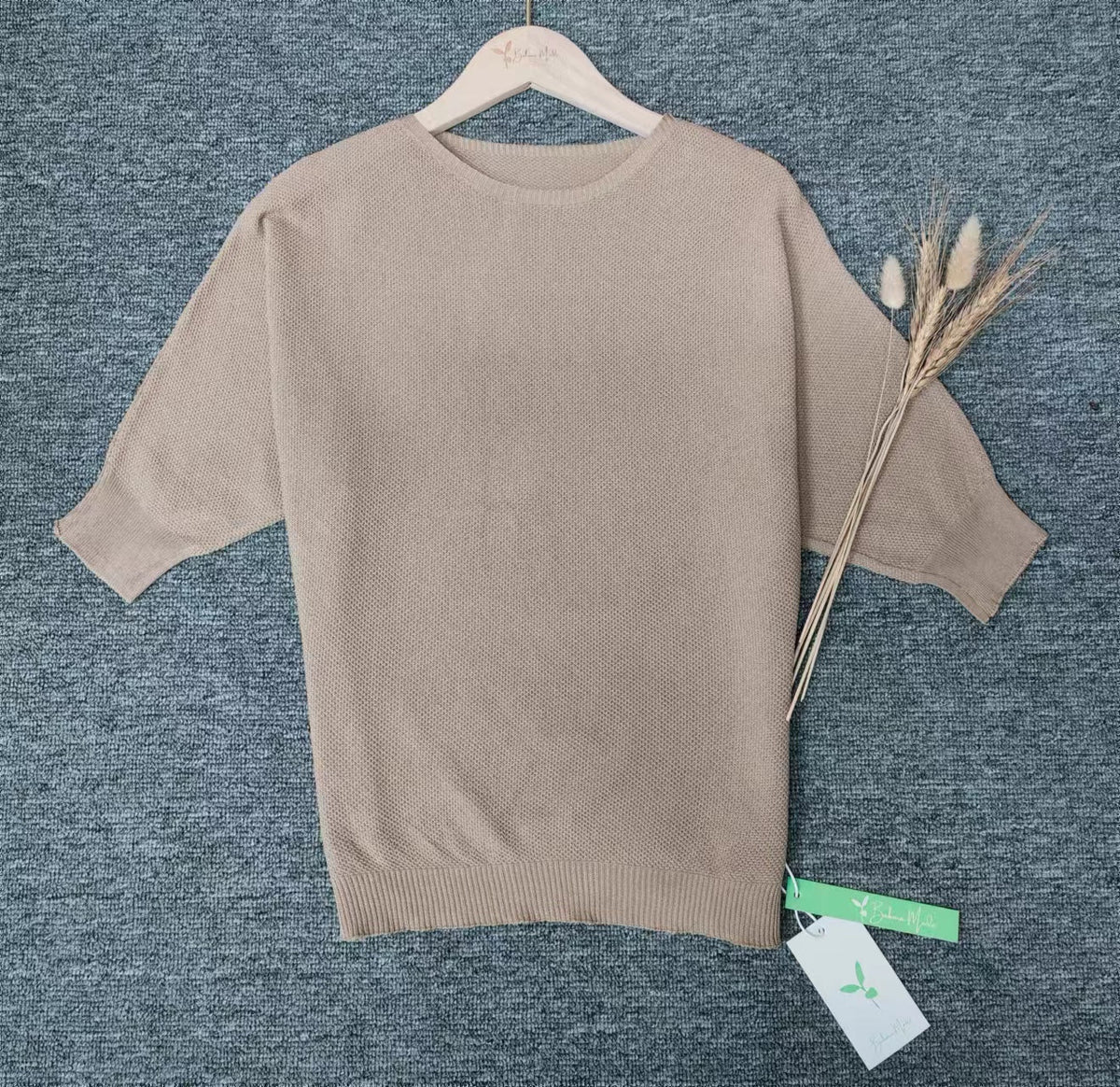 Drune - Goldfarbener einfarbiger Pullover mit Rundhalsausschnitt