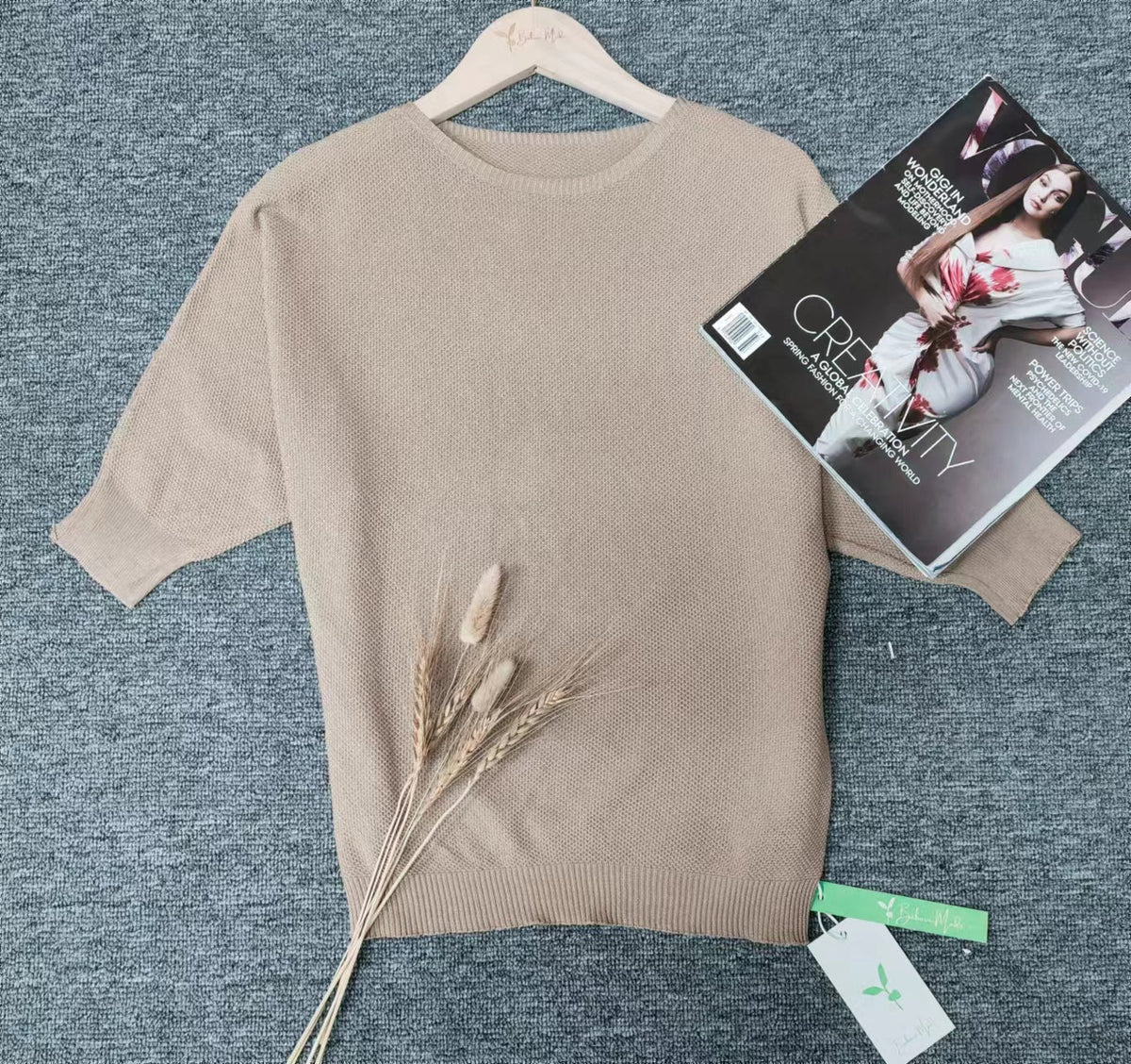 Drune - Goldfarbener einfarbiger Pullover mit Rundhalsausschnitt