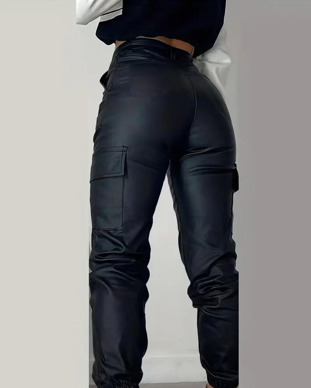 Drune | Hochtaillierte Leder Jogginghose für Frauen