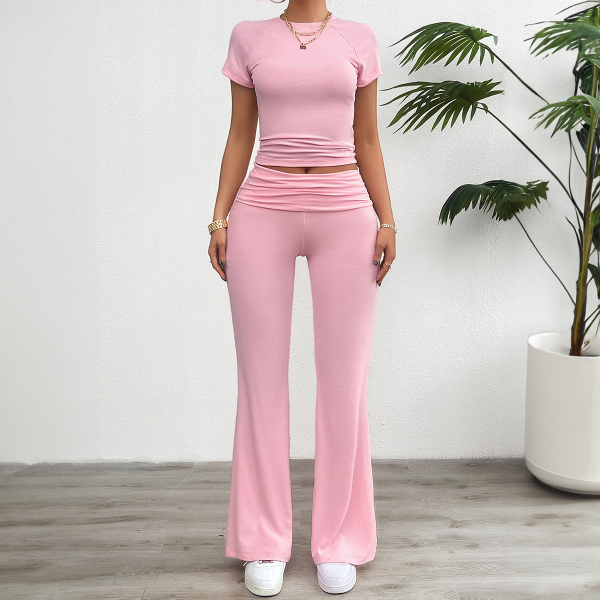 Damen Freizeit-Loungewear-Set mit cropped Oberteil und weiter Hose Drune