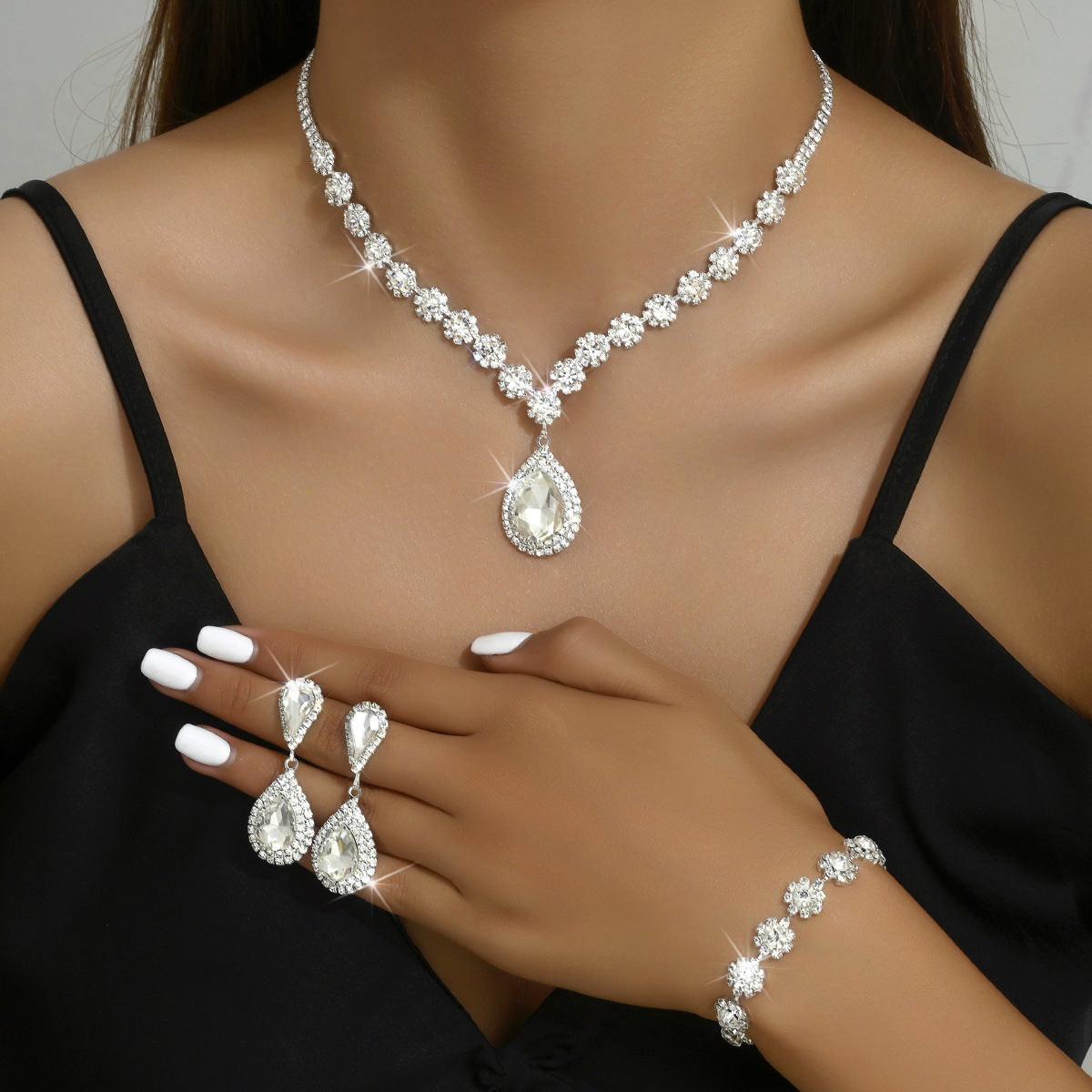 Drune - Galvanisiertes Strass-Schmuckset