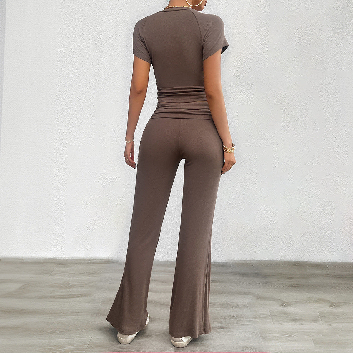 Damen Freizeit-Loungewear-Set mit cropped Oberteil und weiter Hose Drune