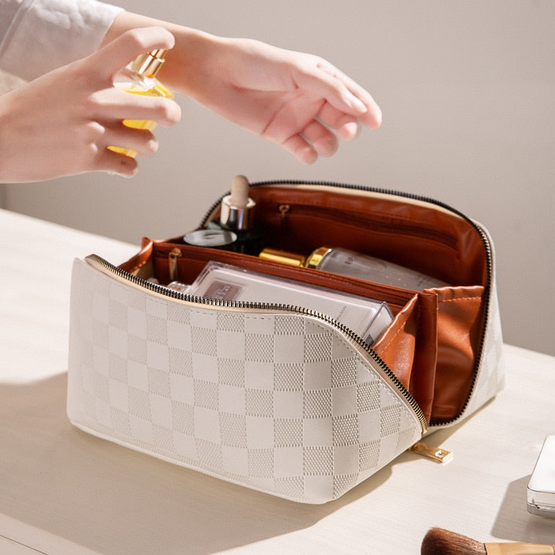 Drune | Luxuriöse karierte Kosmetiktasche
