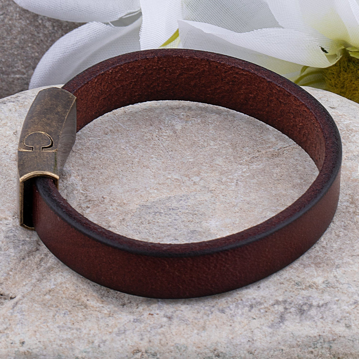 Drune | Robuste Lederarmband mit Messingschließe