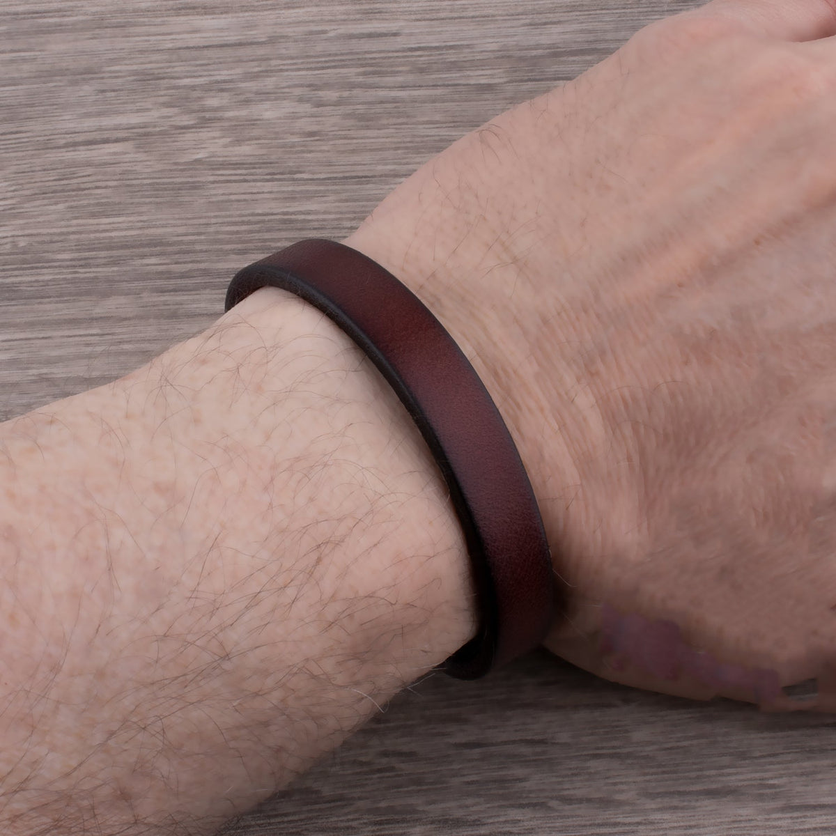 Drune | Robuste Lederarmband mit Messingschließe