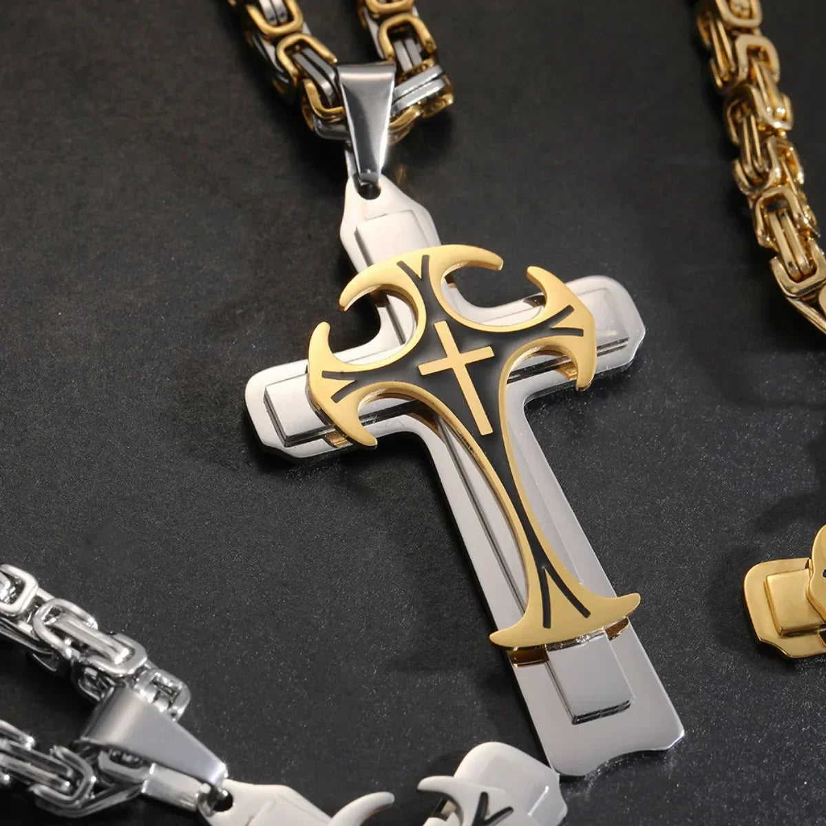 Drune | Byzantinisches Kreuzanhänger Für Herren in Gold