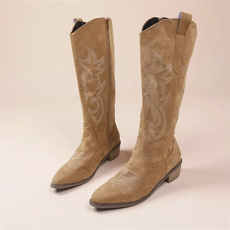 Drune | Kniehohe Cowboystiefel Stickerei Detail