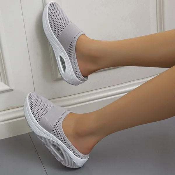 Drune Damen Slip-On-Slipper aus Mesh mit strukturierter Sohle