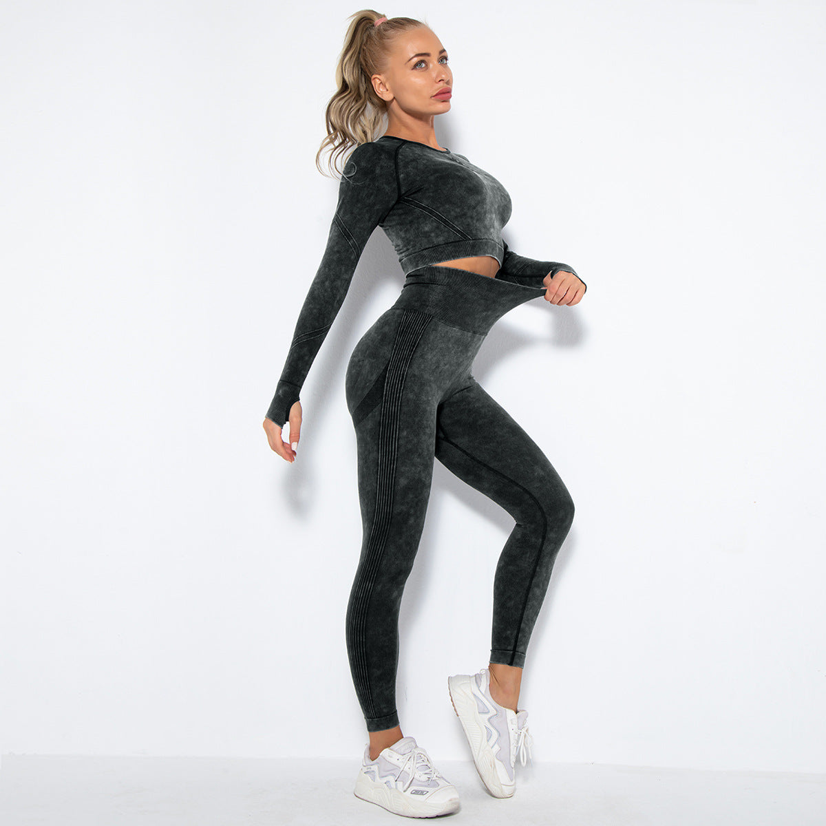 Drune | Sportliches Set Mit Crop Top Und High Waist Leggings