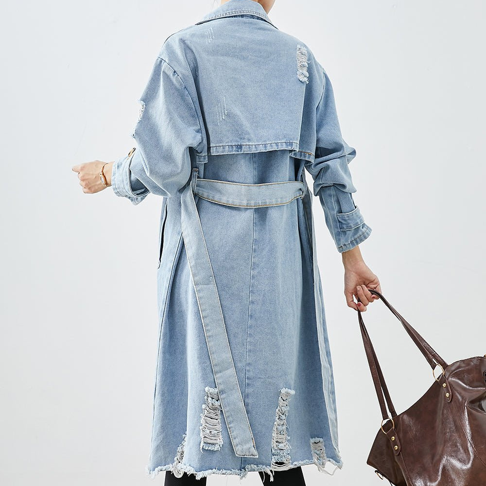 Lore Voss | Eleganza femminile in un cappotto di jeans da donna