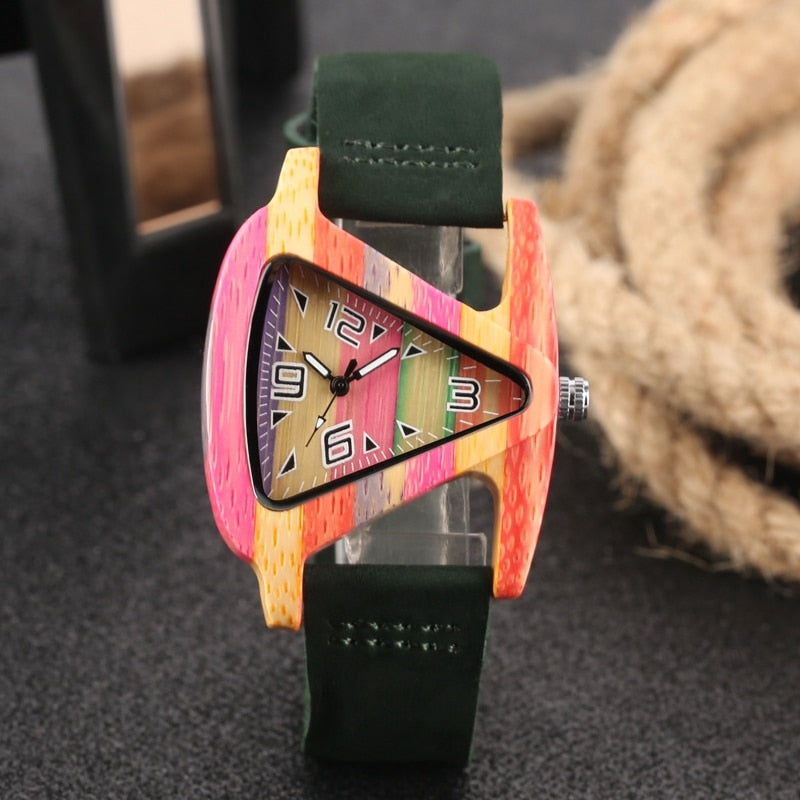 Drune | Farbige Dreieck Bamboo Wood Uhr