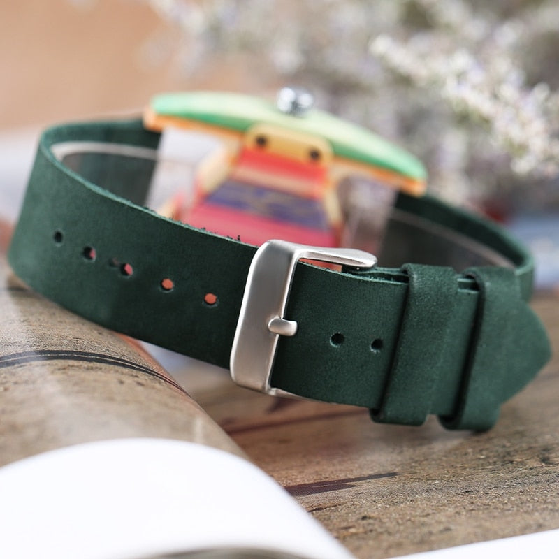 Drune | Farbige Dreieck Bamboo Wood Uhr